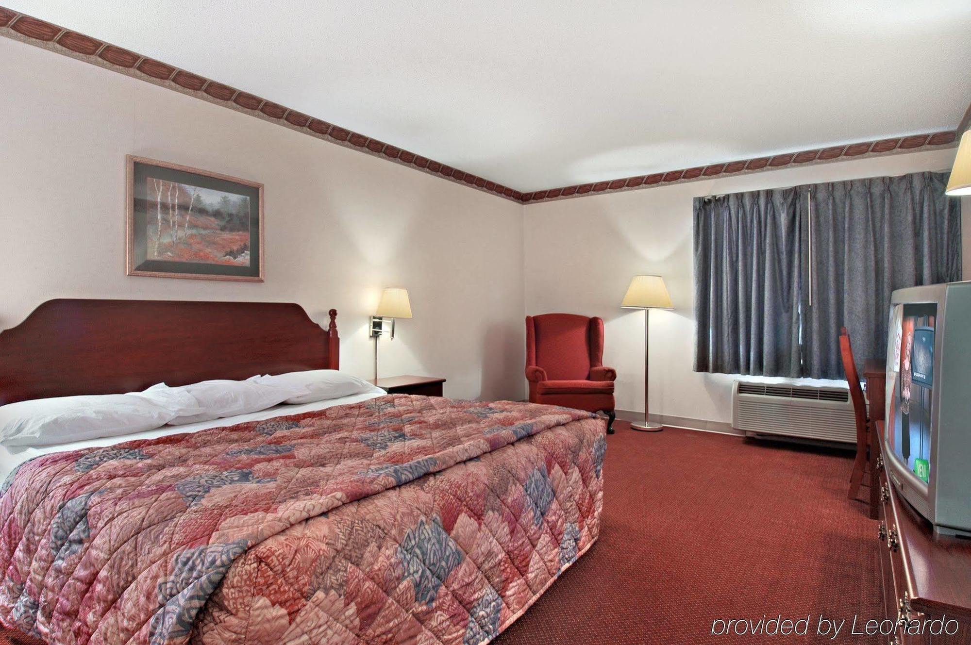 Red Roof Inn Hendersonville Eksteriør bilde